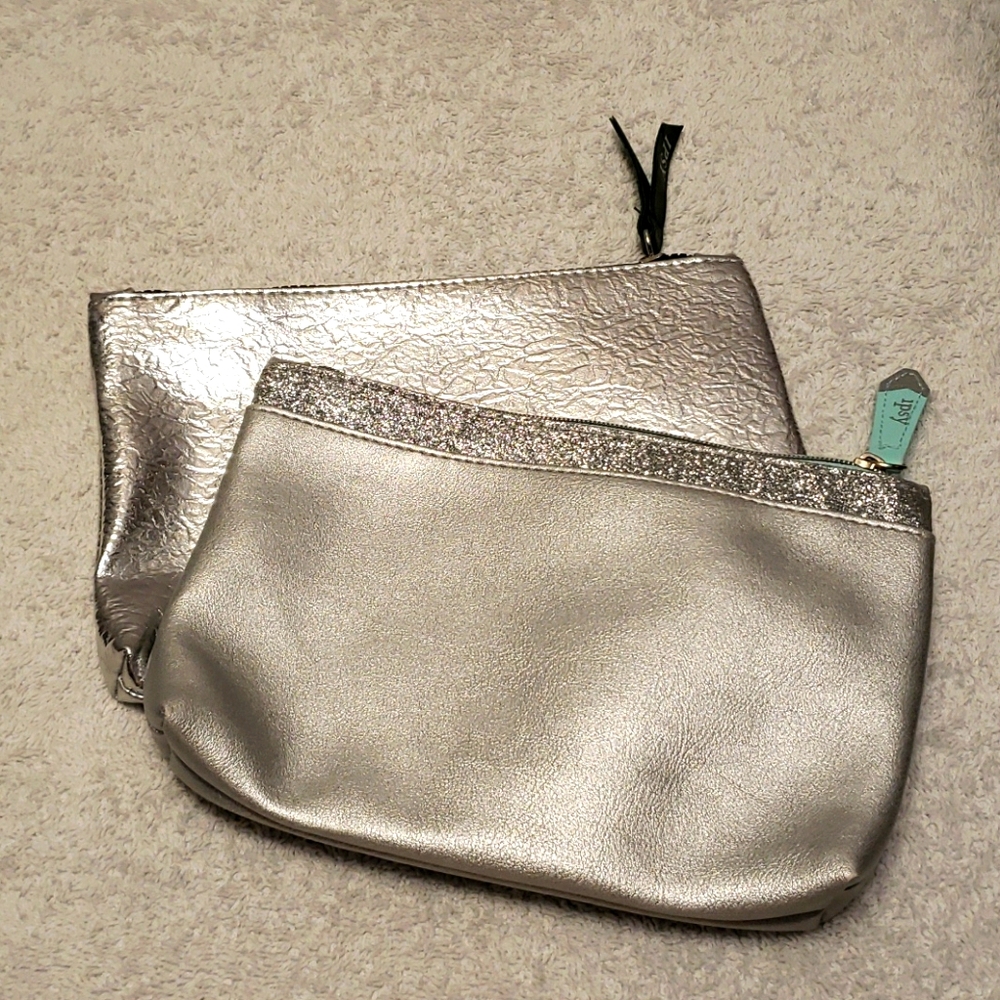 NWOT Ipsy makeup bags, silver